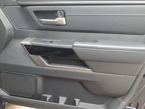 Used 2024 Toyota Tundra Limited image 8