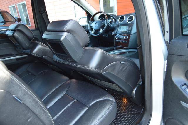 Used 2008 Mercedes-Benz GL 550 4MATIC image 41