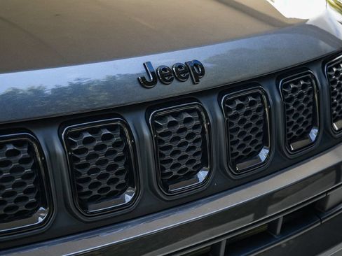 Used 2023 Jeep Compass Latitude AWD/4WD image 9