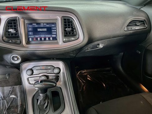 Used 2023 Dodge Challenger SXT RWD image 22