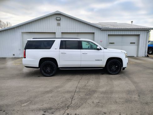 Used 2019 GMC Yukon XL SLT image 7