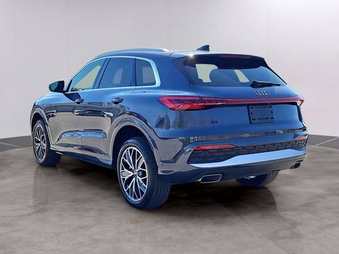 Certified 2025 Audi Q5 Premium w/ Premium Plus AWD/4WD image 4