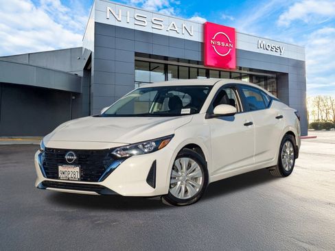 Certified 2025 Nissan Sentra S image 1