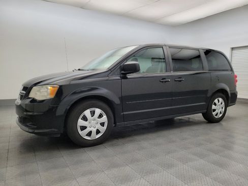 Used 2014 Dodge Grand Caravan SE w/ Quick Order Package 29E SE image 2