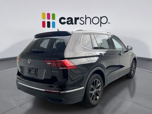 Used 2023 Volkswagen Tiguan SE AWD/4WD image 3