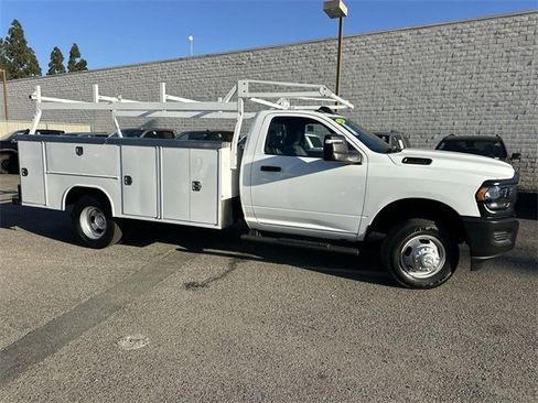 Used 2024 RAM 3500 Tradesman image 3