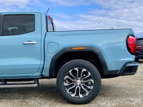 New 2026 GMC Canyon Denali image 12