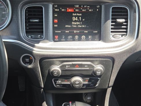 Used 2015 Dodge Charger SXT AWD/4WD image 30