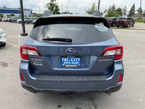 Used 2015 Subaru Outback 2.5i Limited AWD/4WD image 6