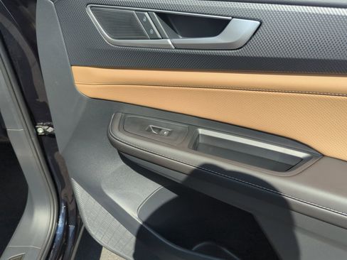 New 2026 Volkswagen Atlas Cross Sport SEL image 16