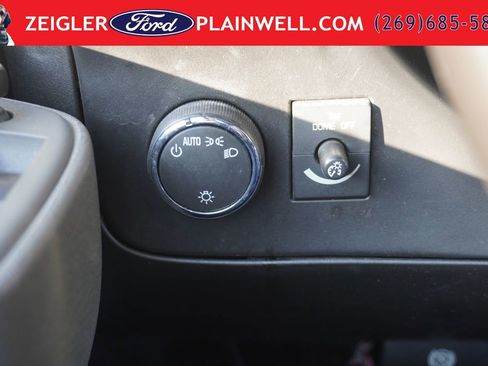 Used 2021 Chevrolet Express 2500 w/ Driver Convenience Package RWD image 20