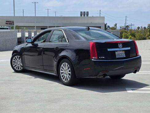 Used 2010 Cadillac CTS Sedan image 4