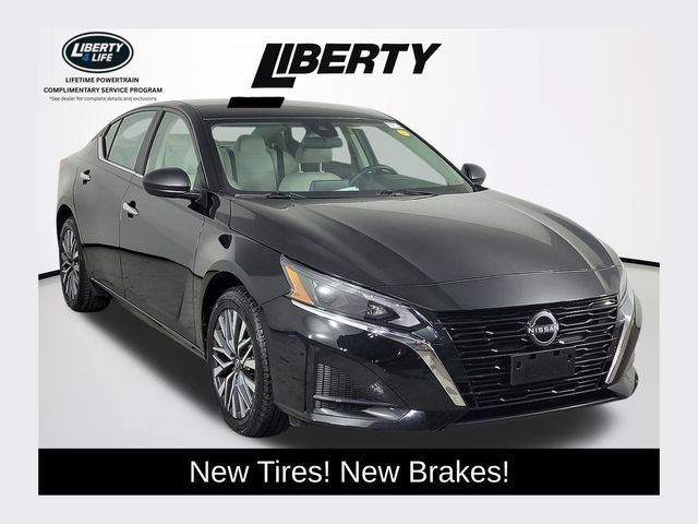 Used 2025 Nissan Altima 2.5 SV AWD/4WD 360° Tour