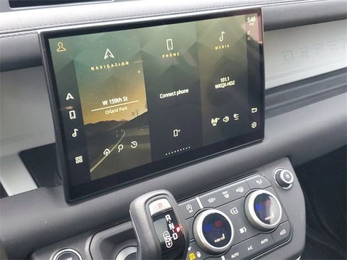 Certified 2023 Land Rover Defender 130 SE image 30