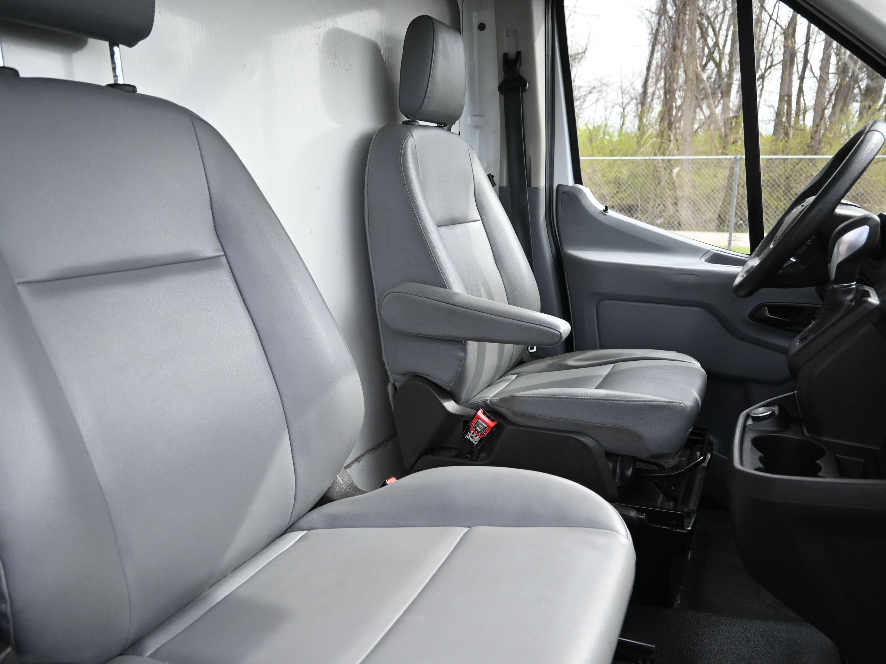 Used 2017 Ford Transit 350 138 w/ Exterior Upgrade Package RWD image 9