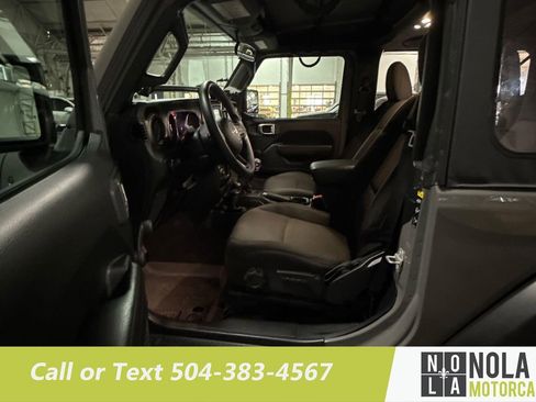 Used 2020 Jeep Wrangler Sport image 17