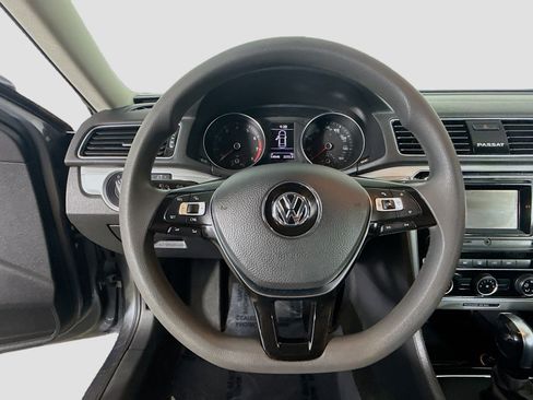 Used 2018 Volkswagen Passat 2.0T S w/ Driver Assistance Package image 13