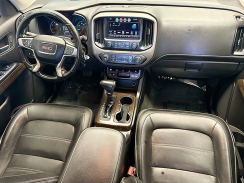 Used 2017 GMC Canyon Denali image 9