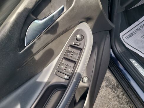 Used 2020 Buick Envision Essence w/ Experience Buick Package FWD image 11