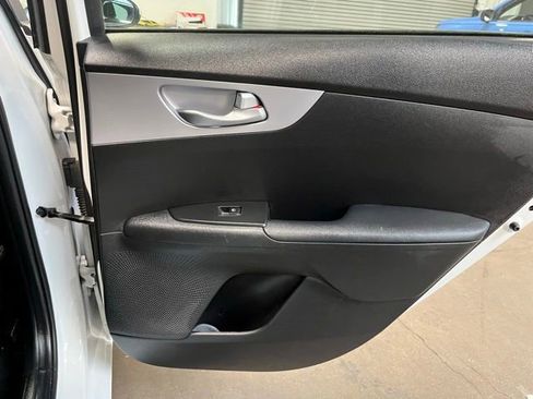 Used 2023 Kia Forte LXS FWD image 13