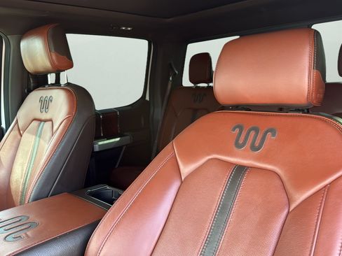 Used 2019 Ford F150 King Ranch w/ Equipment Group 601A Luxury AWD/4WD image 9