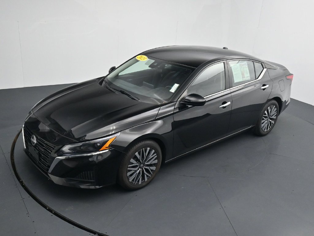 Used 2023 Nissan Altima 2.5 SV FWD image 26