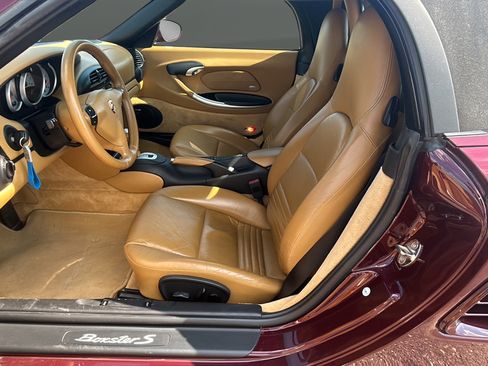 Used 2004 Porsche Boxster S RWD image 13