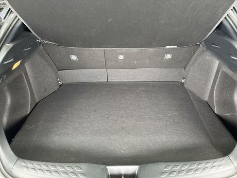 Used 2022 Toyota C-HR XLE FWD image 25