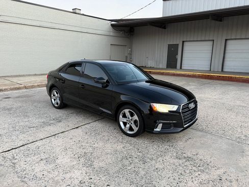 Used 2017 Audi A3 2.0T Premium FWD image 4