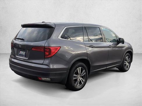 Used 2017 Honda Pilot EX-L image 4