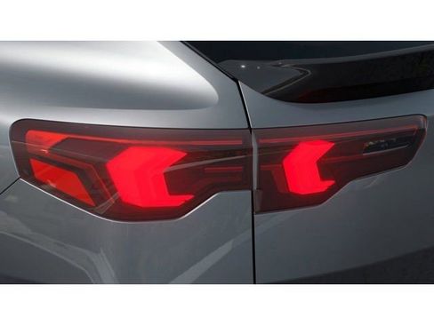 New 2026 BMW X2 xDrive28i w/ Technology Package image 8