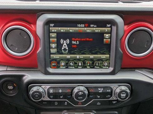 Used 2022 Jeep Wrangler Unlimited Rubicon w/ Cold Weather Group image 21