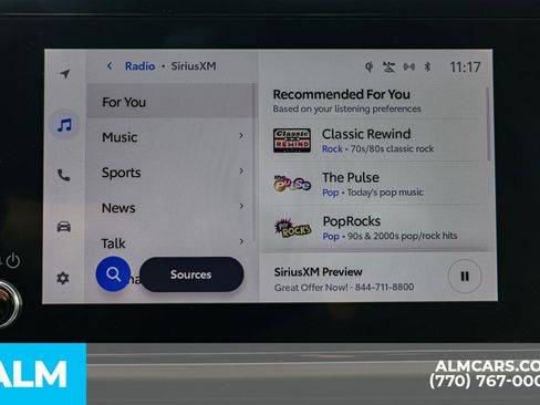 Used 2025 Toyota Camry SE image 40