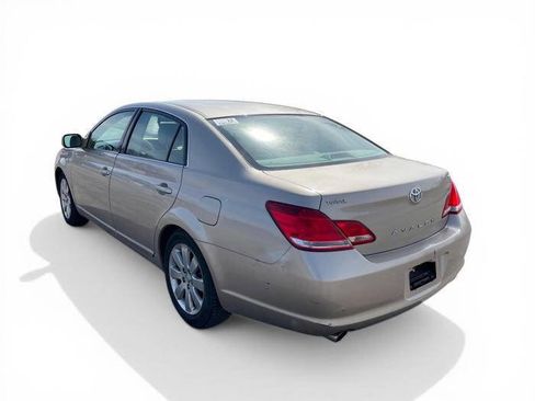 Used 2007 Toyota Avalon Limited image 2