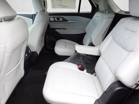 New 2026 Ford Explorer Platinum w/ LUX Leather Package image 10