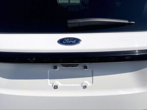 Used 2025 Ford Explorer ST-Line w/ Premium Package AWD/4WD image 32