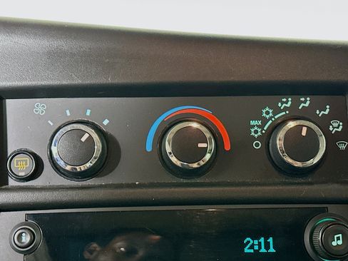 Used 2023 Chevrolet Express 3500 LS image 20