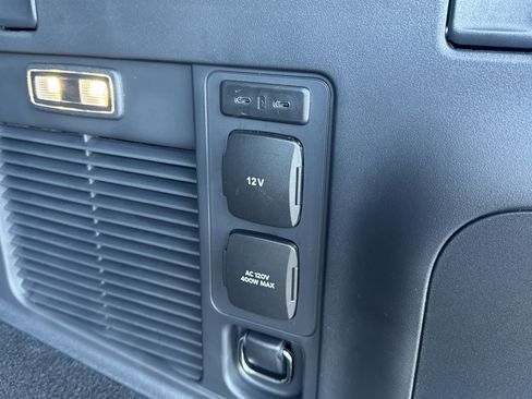 New 2025 Ford Expedition Platinum w/ Driver's Package image 23