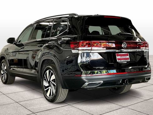 New 2026 Volkswagen Atlas SE image 3