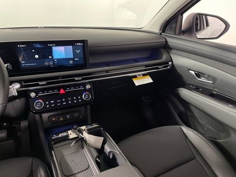 New 2026 Hyundai Tucson Limited image 17