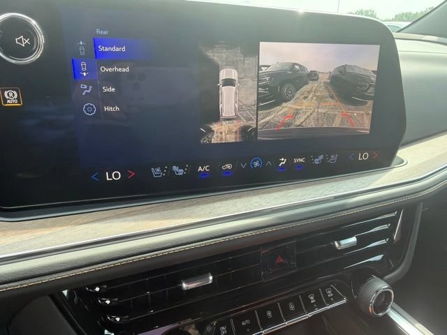 New 2026 Chevrolet Tahoe High Country w/ Sun And Tow Package AWD/4WD image 17
