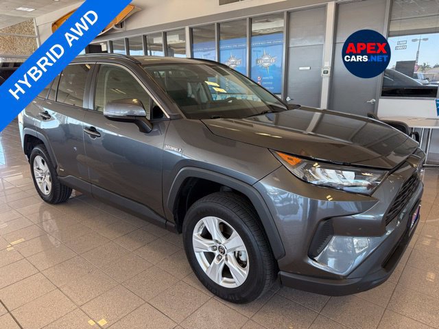 Used 2021 Toyota RAV4 LE AWD/4WD image 1