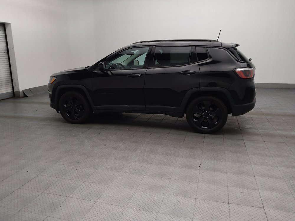Used 2019 Jeep Compass Latitude FWD image 3