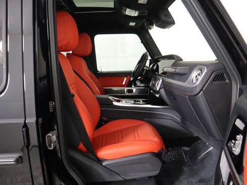 Used 2025 Mercedes-Benz G 550 image 21