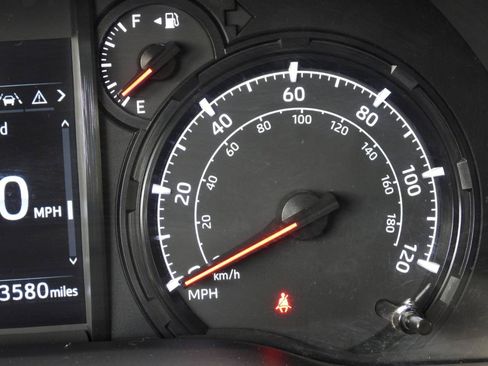Used 2020 Toyota 4Runner SR5 AWD/4WD image 86