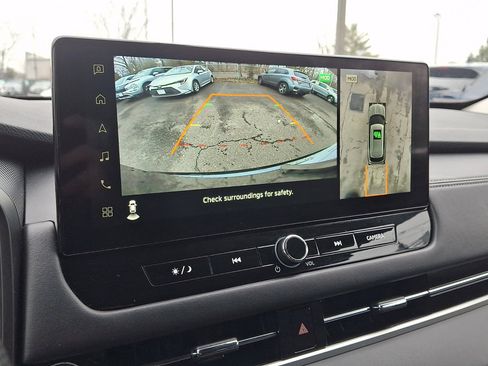 Used 2025 Mitsubishi Outlander SE image 27