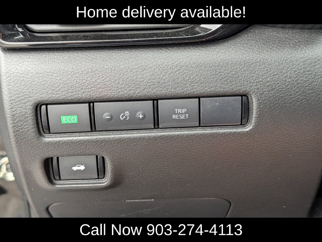 Used 2025 Nissan Sentra SV FWD image 25