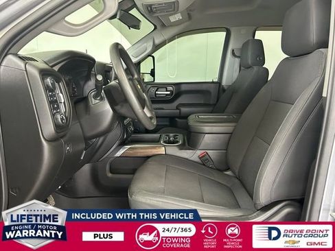 Used 2020 Chevrolet Silverado 1500 Custom w/ Custom Value Package AWD/4WD image 15