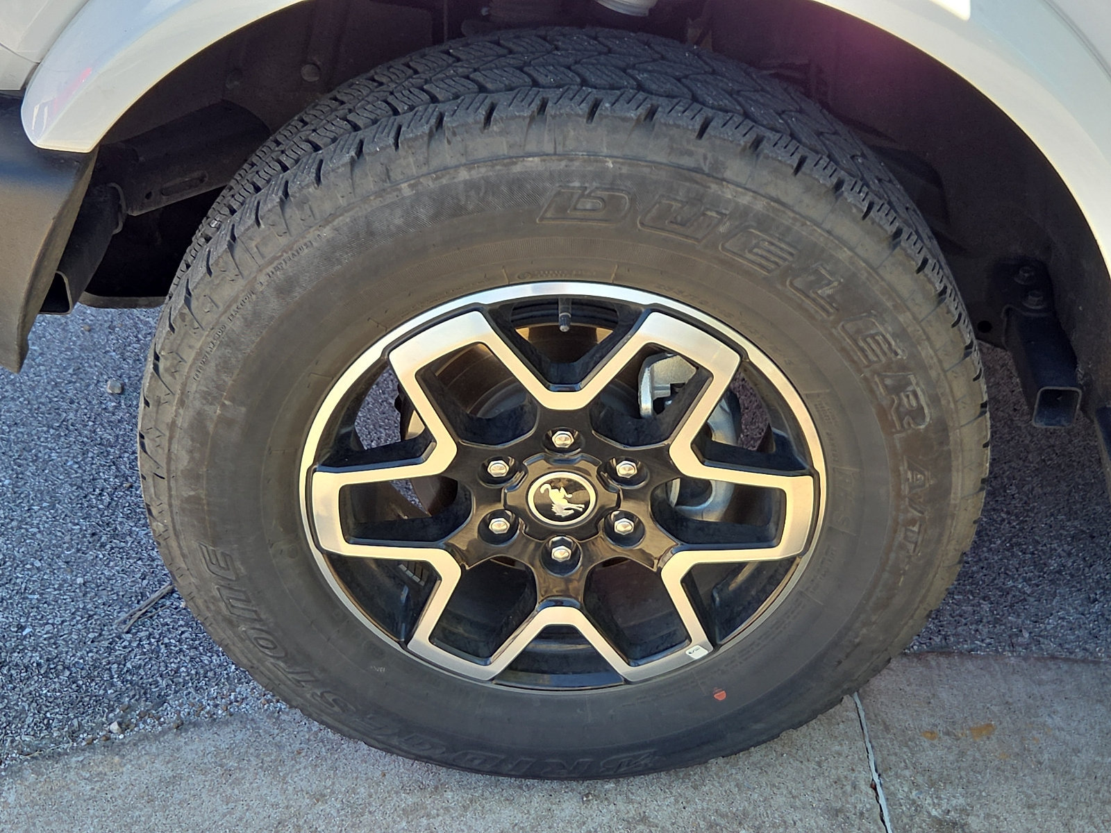 Used 2026 Ford Bronco Outer Banks AWD/4WD image 3