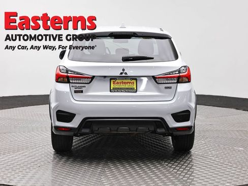 Used 2024 Mitsubishi Outlander Sport LE AWD/4WD image 6